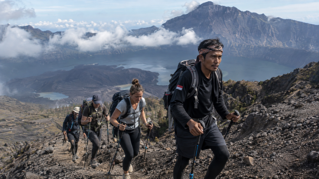 Is Rinjani Trekking Safe for Beginners? Difficulty, Routes & Preparation Guide